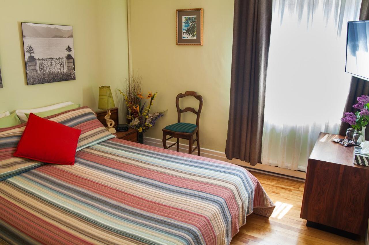 Maison Des Jardins B & B Монреаль Экстерьер фото