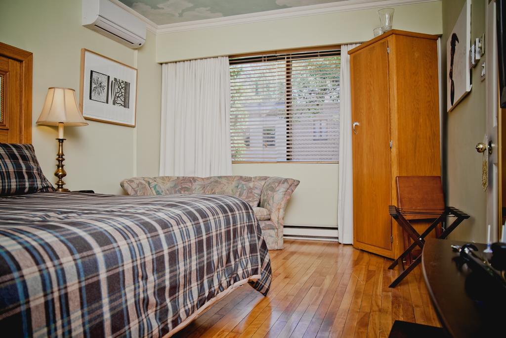 Maison Des Jardins B & B Монреаль Номер фото