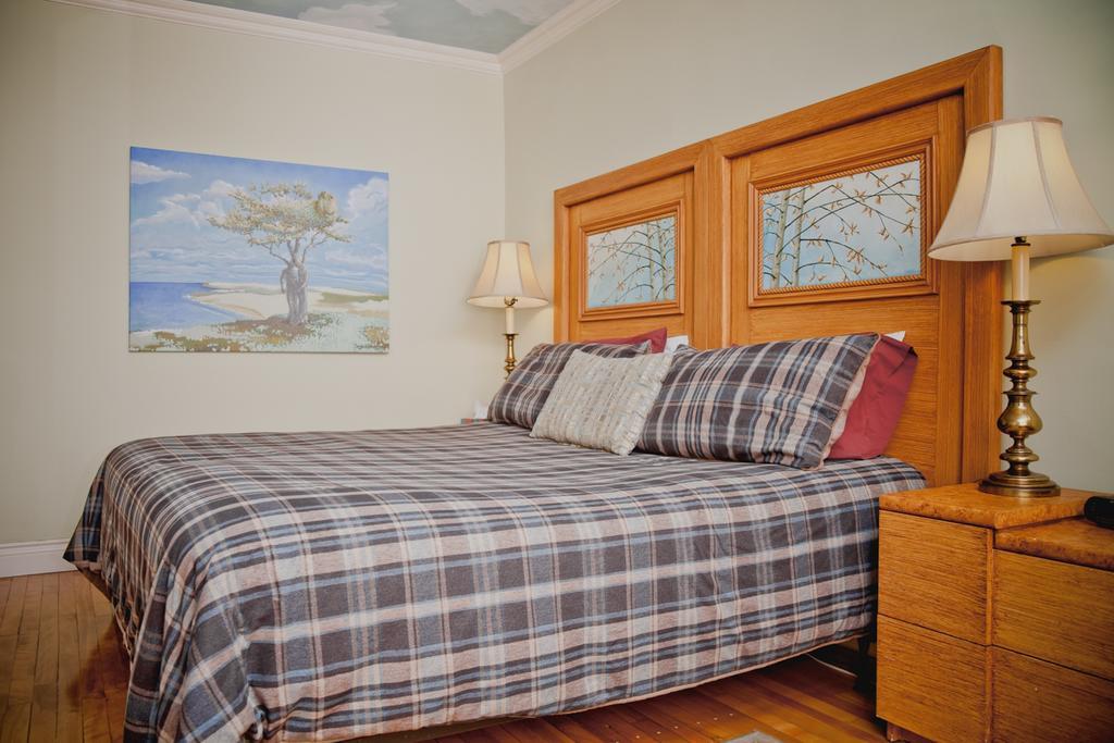 Maison Des Jardins B & B Монреаль Номер фото