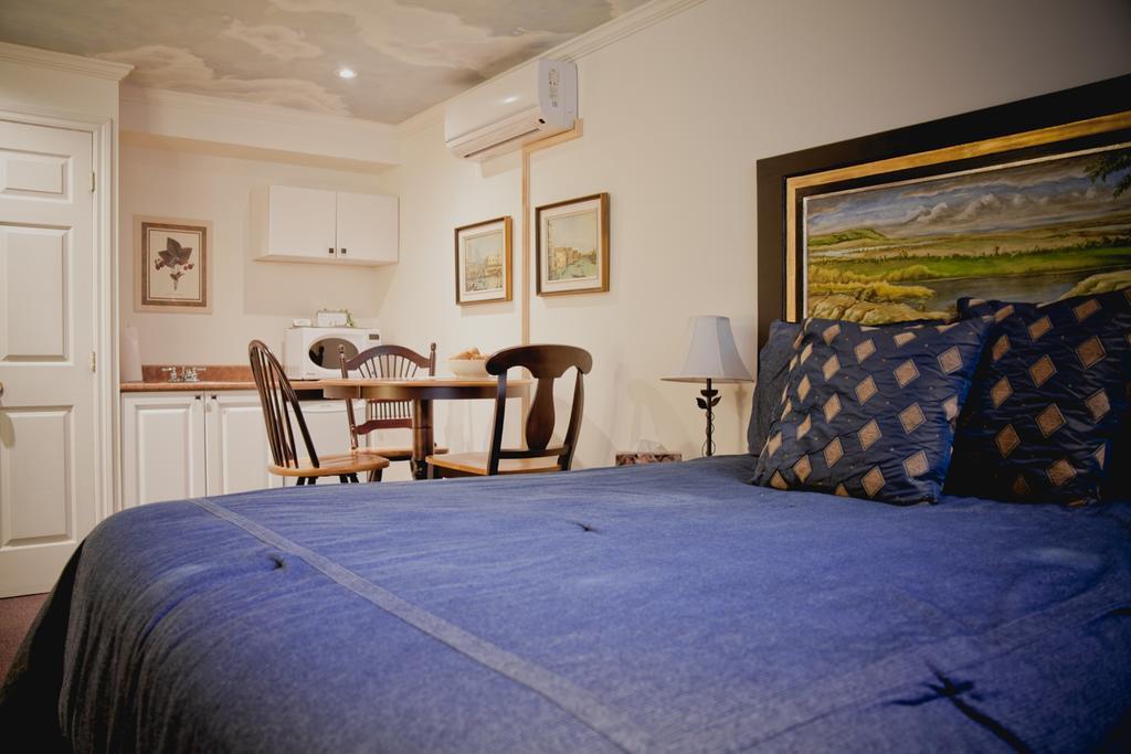 Maison Des Jardins B & B Монреаль Номер фото